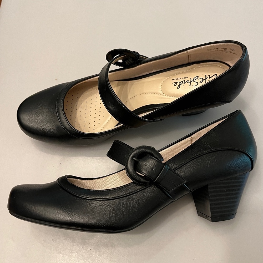 Mary Jane Black shoes